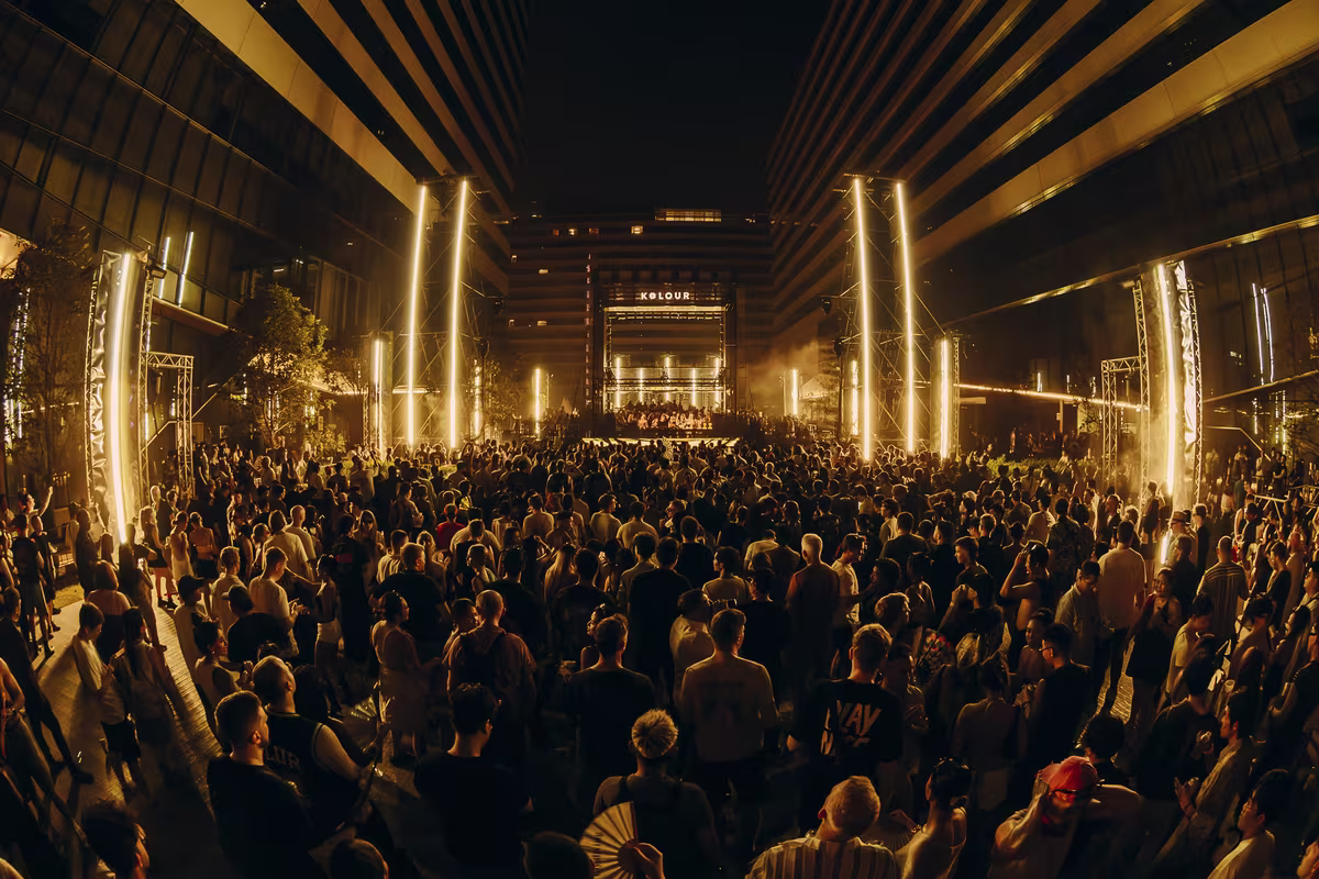 Night crowd facing the Kolour stage at Cloud 11